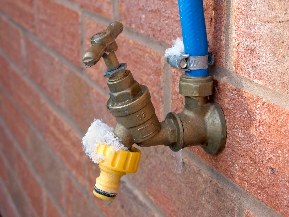 Winter maintenance: isolating your outside taps