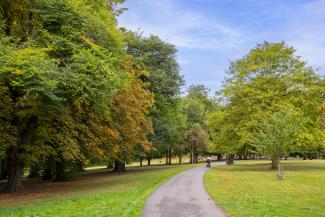 Woodthorpe Grange Park