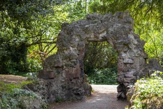 Ruins at Arnot Hill Park Redhill