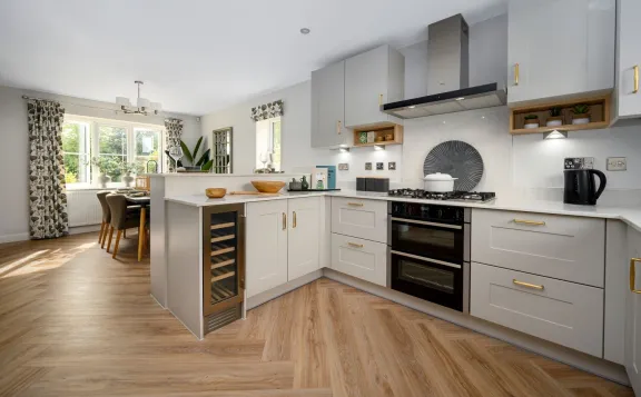 Breedon family kitchen and dining room