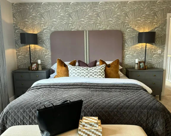 Hanbury Hagley Manor - Master Bedroom