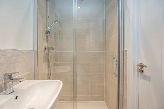 Cardew en suite 2026