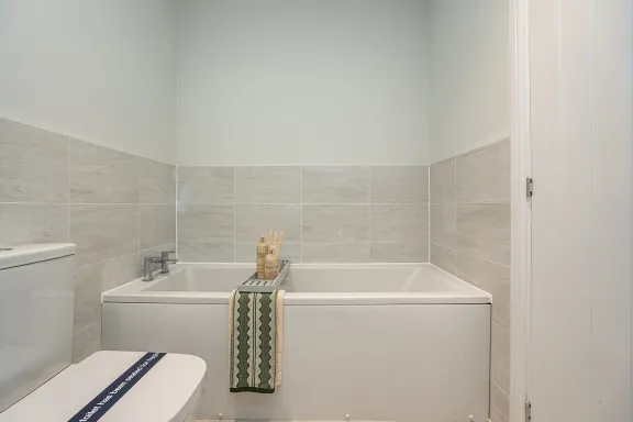 Denver SP Family Bathroom 