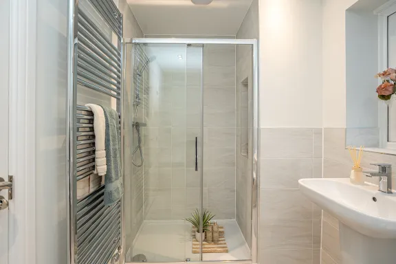 Denver SP Family Bathroom