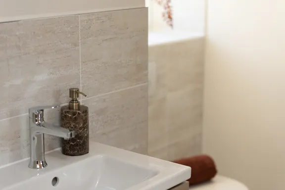 Close up of Ideal Standard wash basin